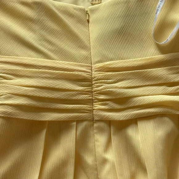 David’s Bridal Strapless or Spaghetti Strap Crinkle Chiffon Canary Dress Size 4 - Picture 7 of 9